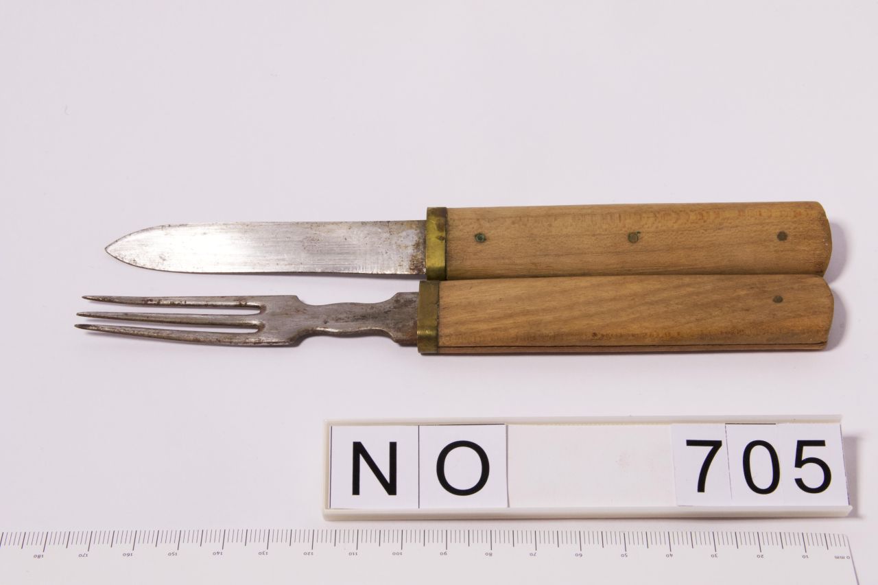 Besteckset Messer und Gabel mit Holzgriff